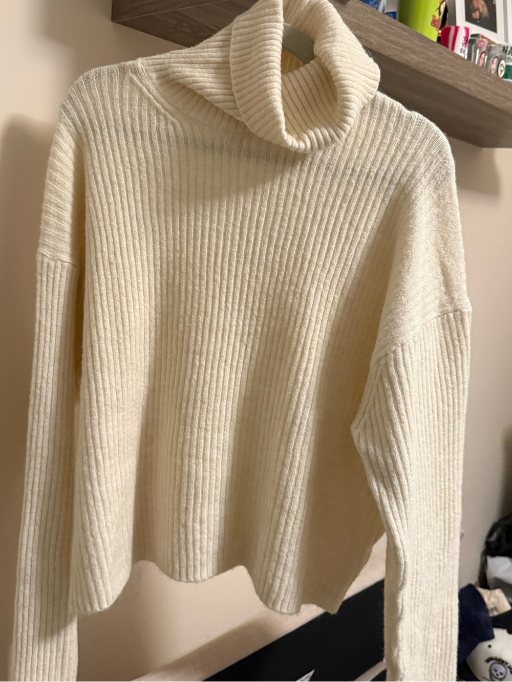 H&M Cozy Cream Ribbed Turtleneck Sweater for Women